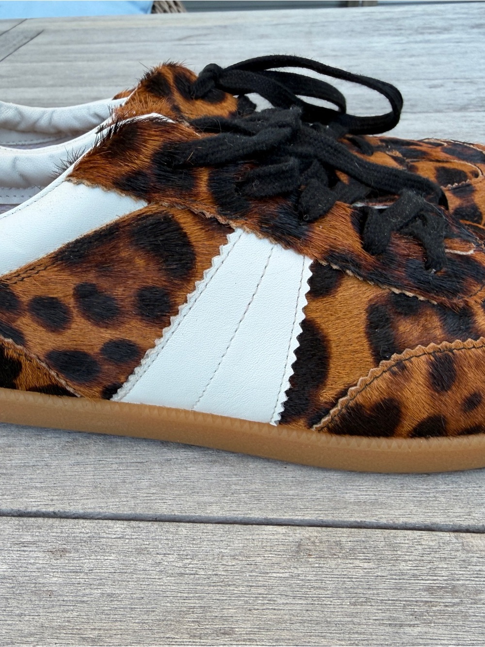 Boden Erin Leopard Calf Hair Lace-Up Sneakers - Brown in size 8.5/9 - Picture 2 of 6